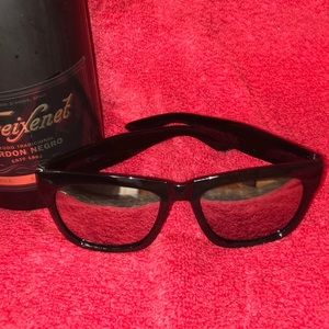 Black Wayfair Reflective Sunglasses. NWOT Unisex
